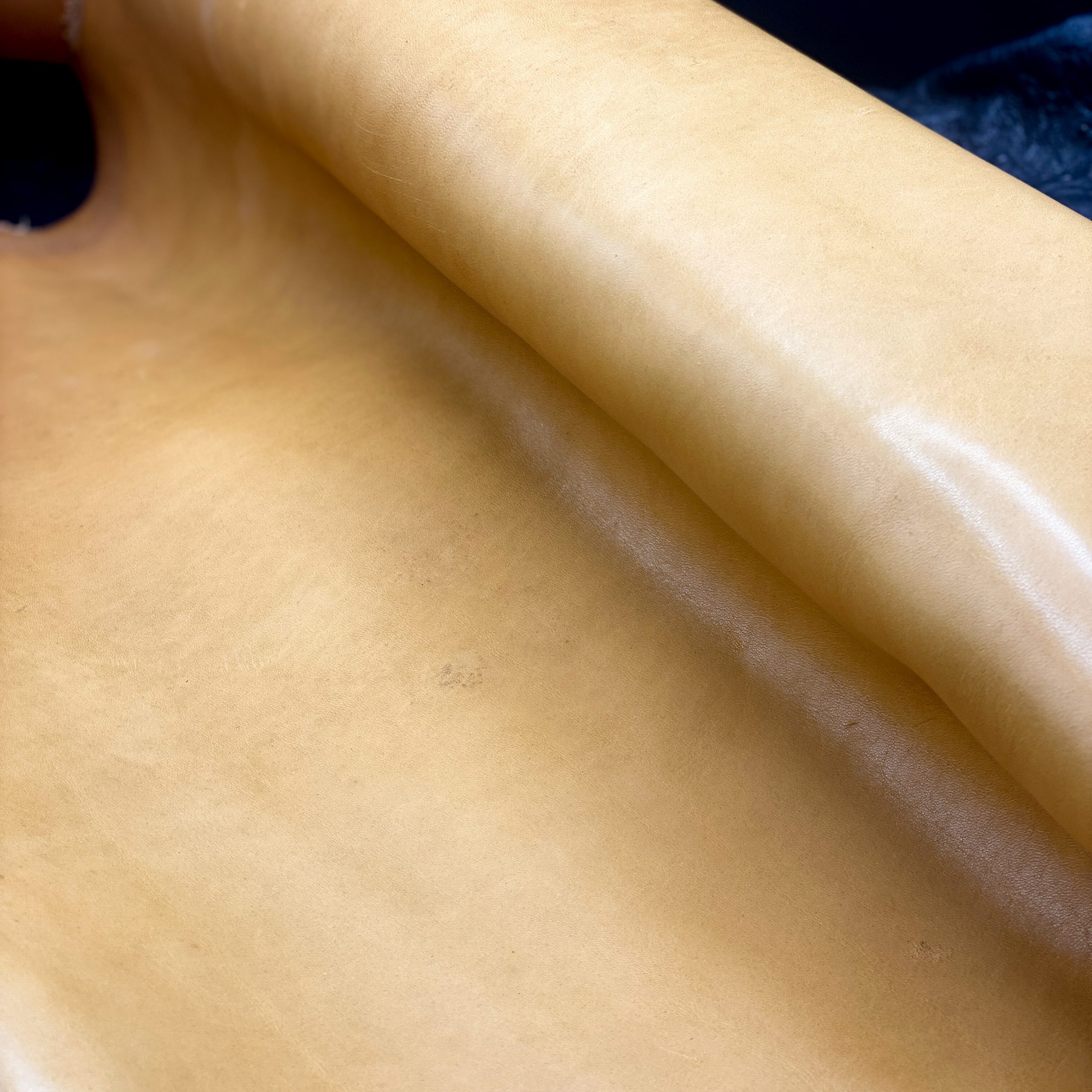 Natural Horween Essex